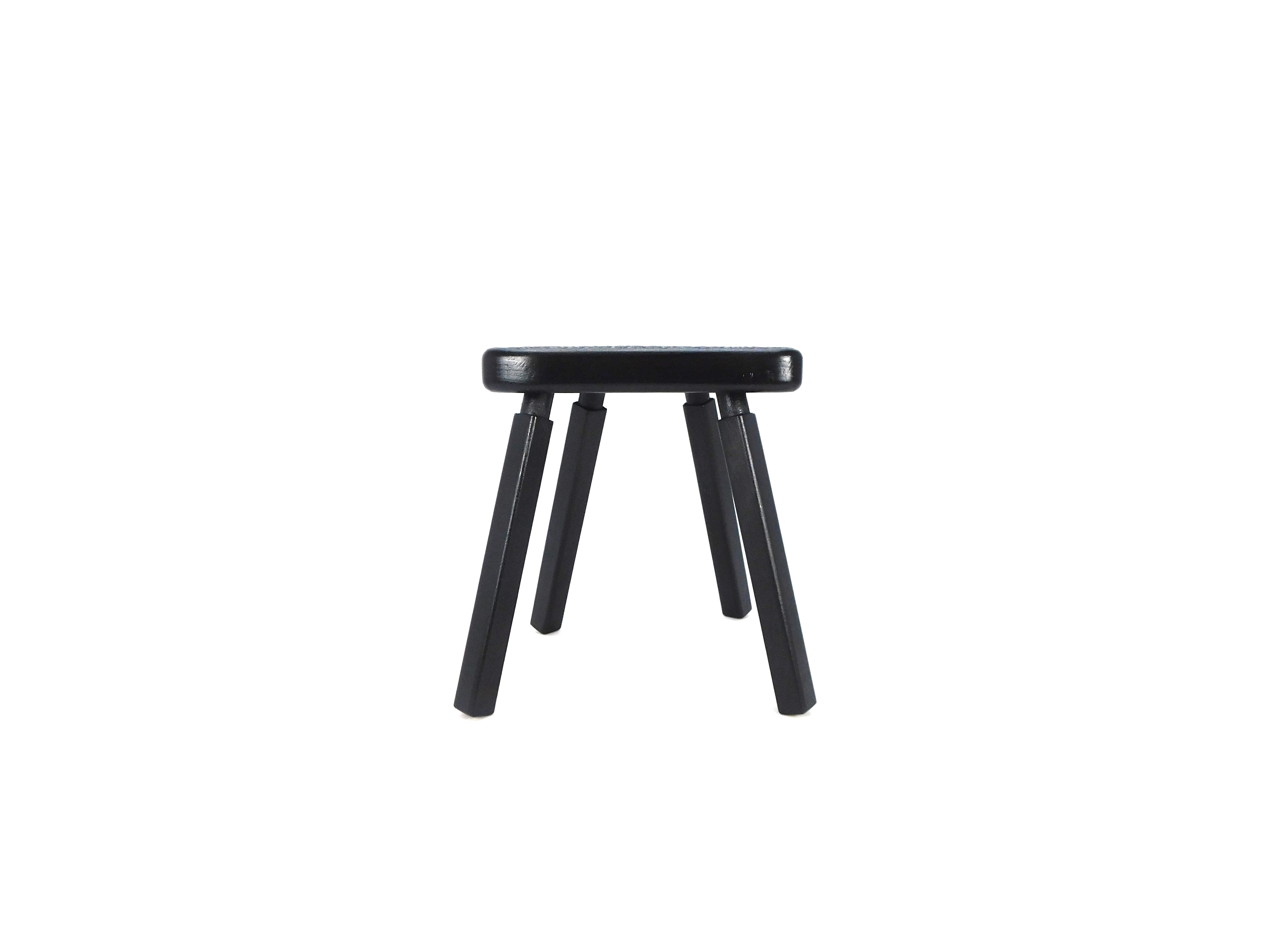 Stool Type4